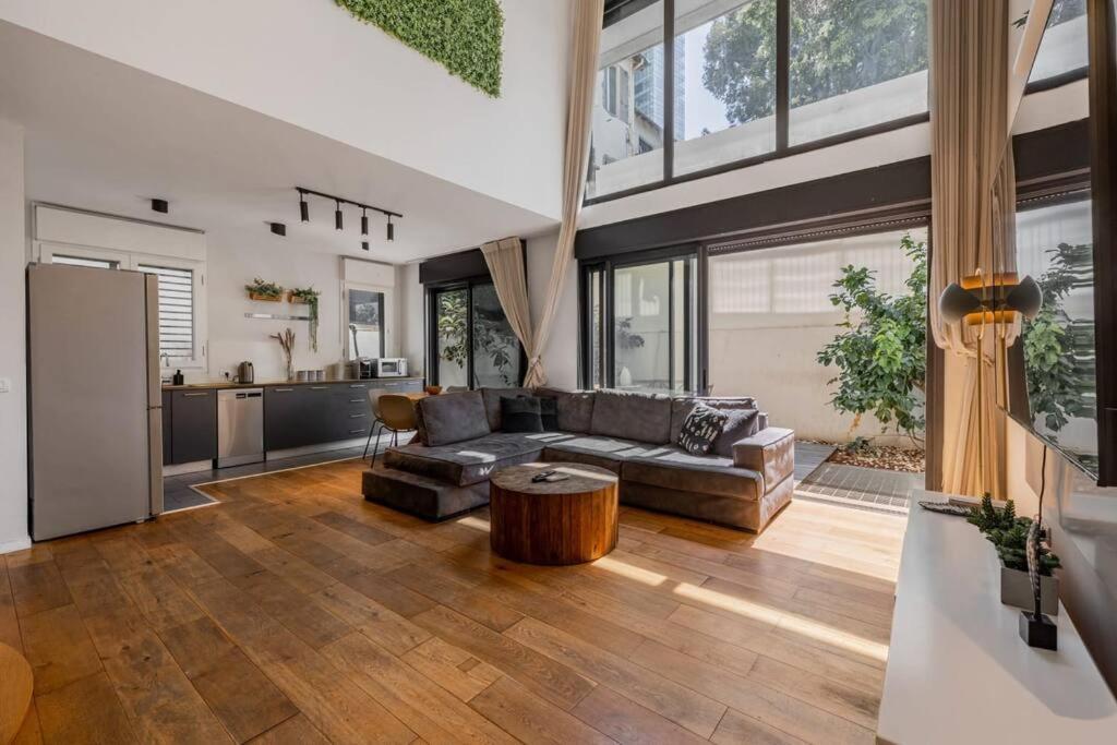 Apartment Allenby 114 Triplex