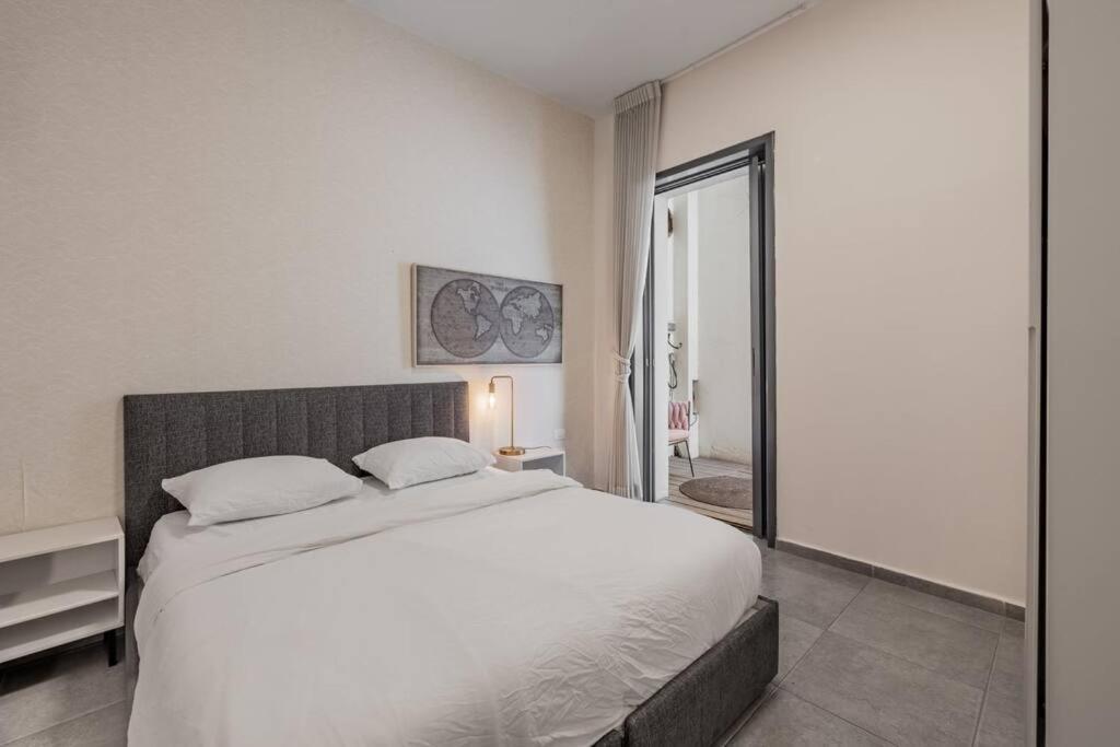 Apartment Allenby 114 Triplex Tel Aviv